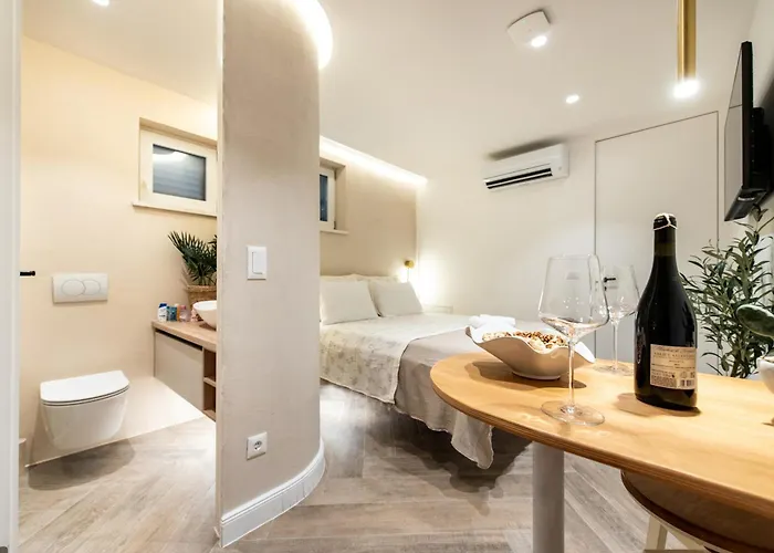 & Laura Appartement *