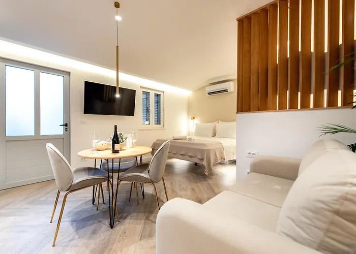 Appartement & Laura *